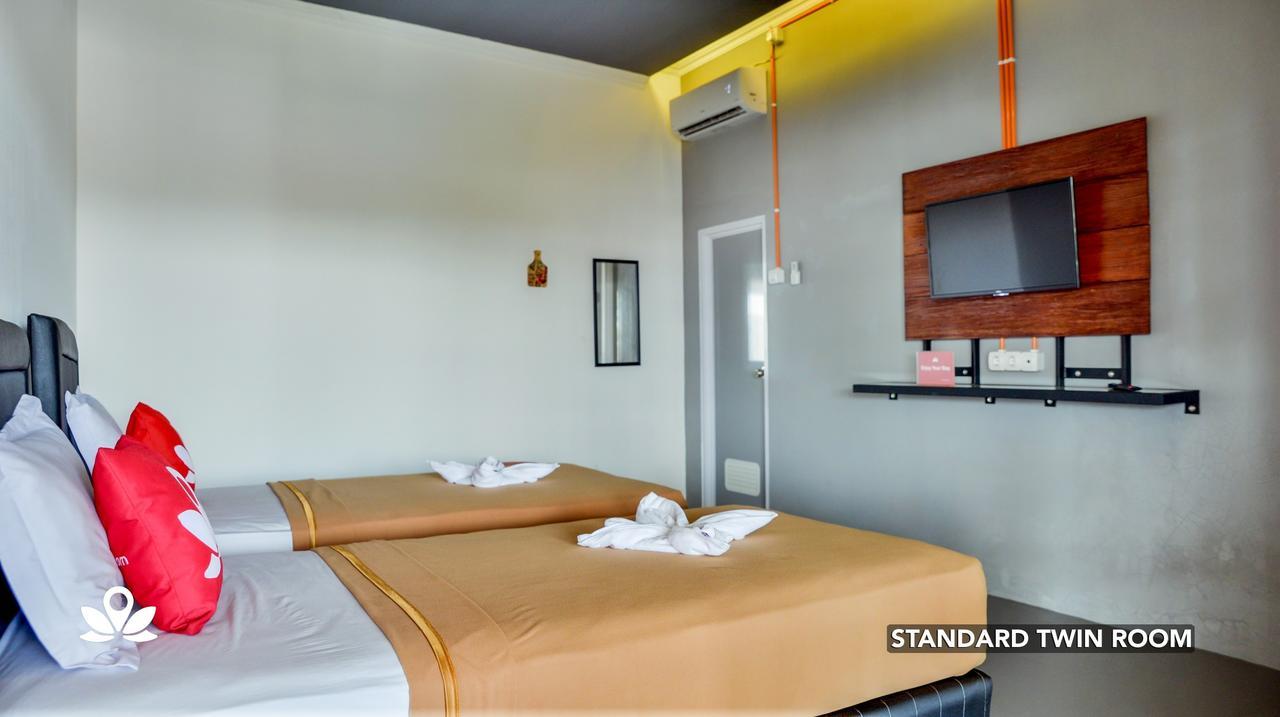 Ndalem Sorogenen Guesthouse Yogyakarta Kültér fotó