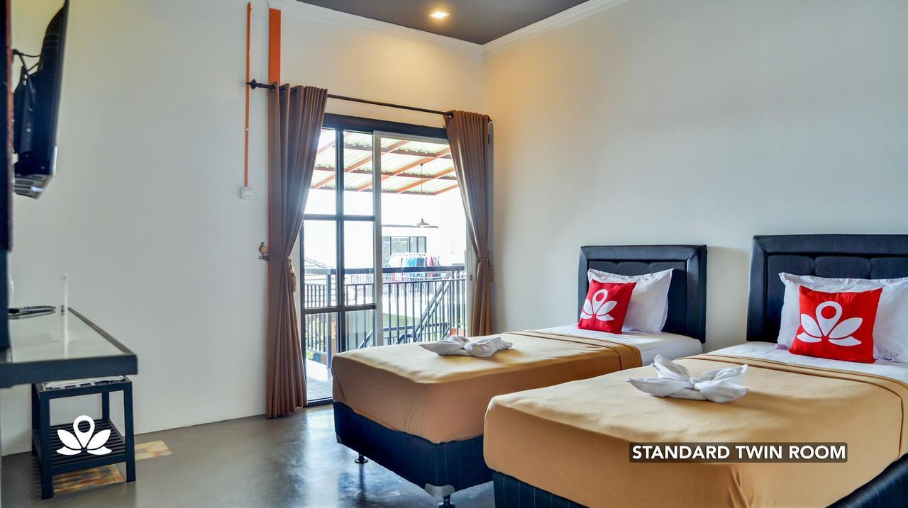 Ndalem Sorogenen Guesthouse Yogyakarta Kültér fotó