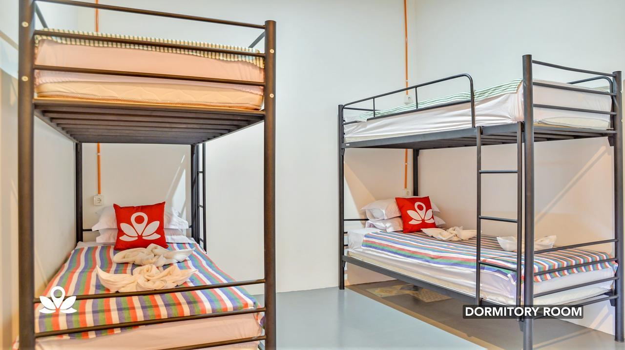 Ndalem Sorogenen Guesthouse Yogyakarta Kültér fotó
